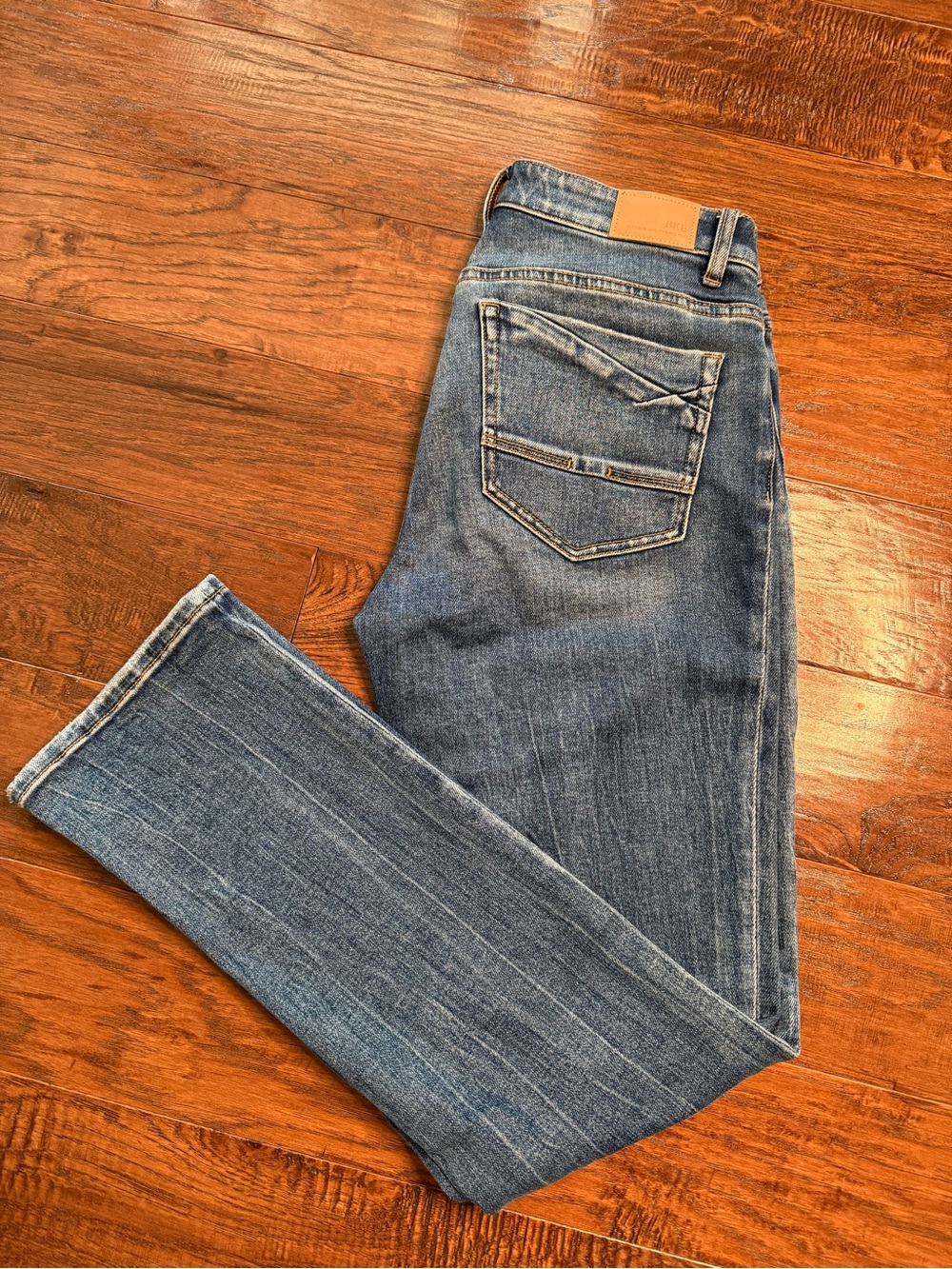 BKE Denim Andi, slim fit, mid-rise, straight denim, size 28